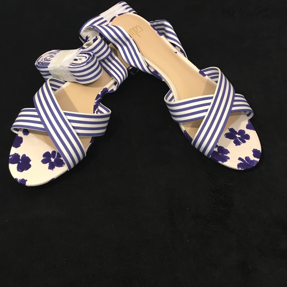 CaBi Blue and White Floral/Striped Tie Up Sandals - Picture 4 of 9